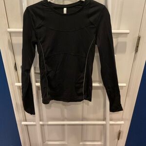 Athleta Black Long Sleeve Women's Tee 560
